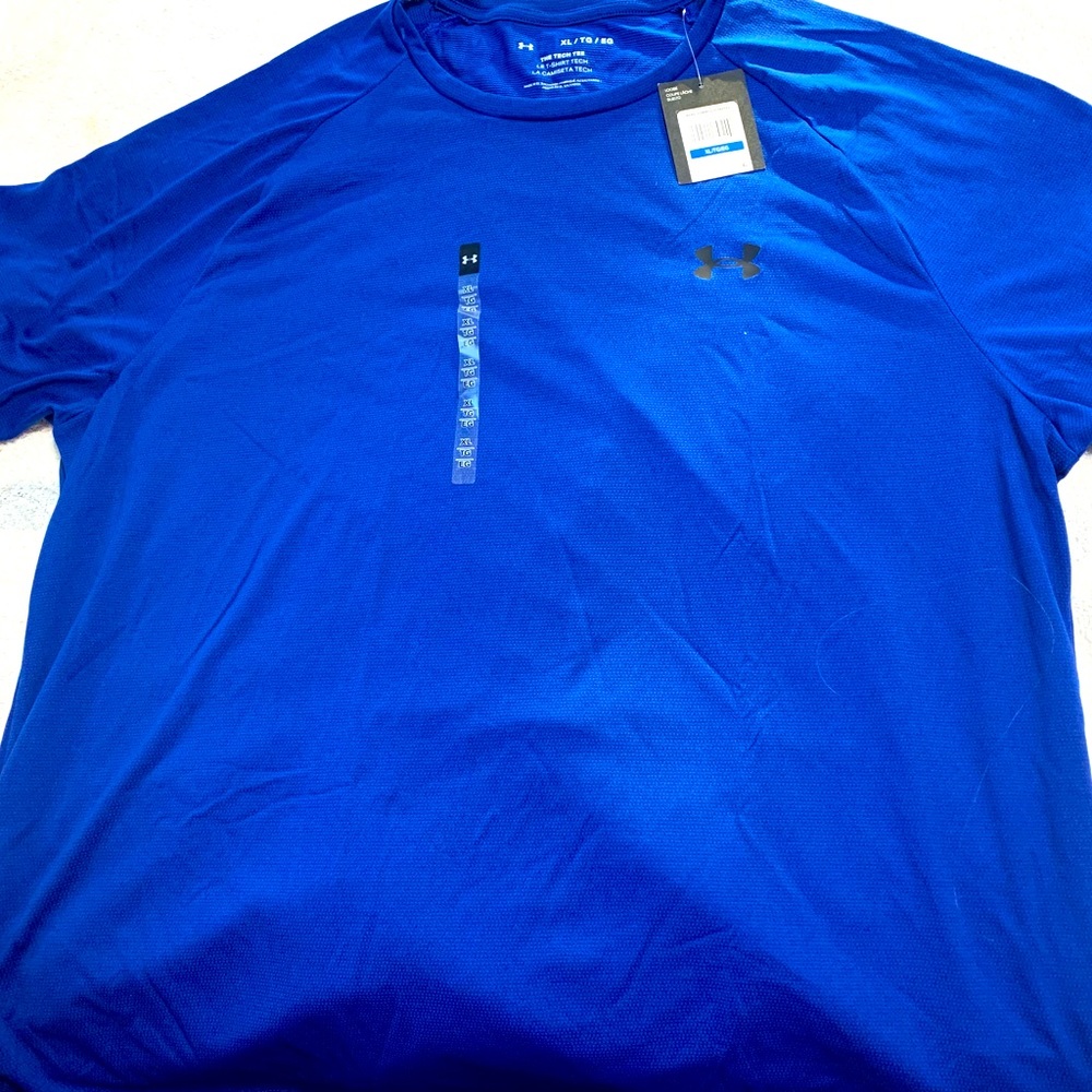 NWT Men’s Under Armour short sleeve tee